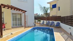 Sirina Bay Royal Villas