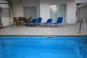 Deep Blue Villa 4