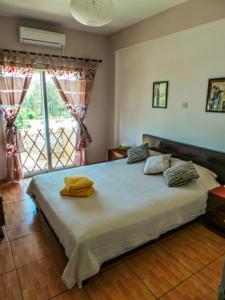 Les Bois Beach Apartment 403