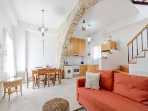Angeli's Traditional Village House