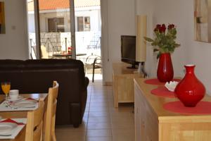 Demetris Apartments