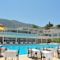 LA Hotel & Resort