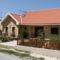 Roses Villa