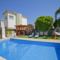 Villa Elias