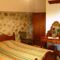 Two Flowers Hotel